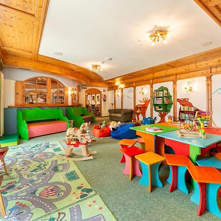 Residence Pez Gajard San Martino Di Castrozza Buitenkant foto
