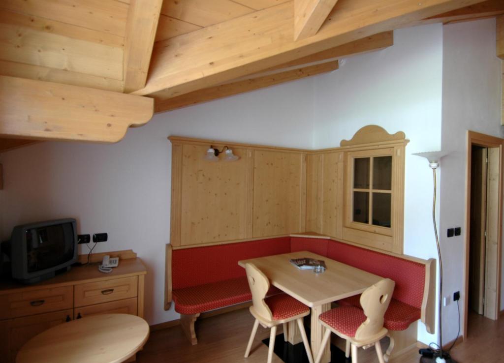 Residence Pez Gajard San Martino Di Castrozza Kamer foto