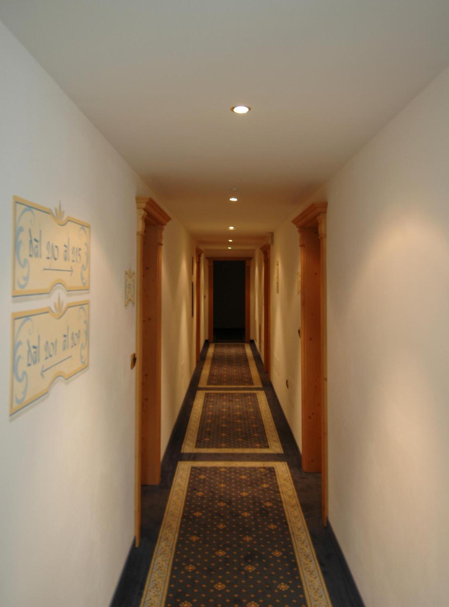 Residence Pez Gajard San Martino Di Castrozza Buitenkant foto