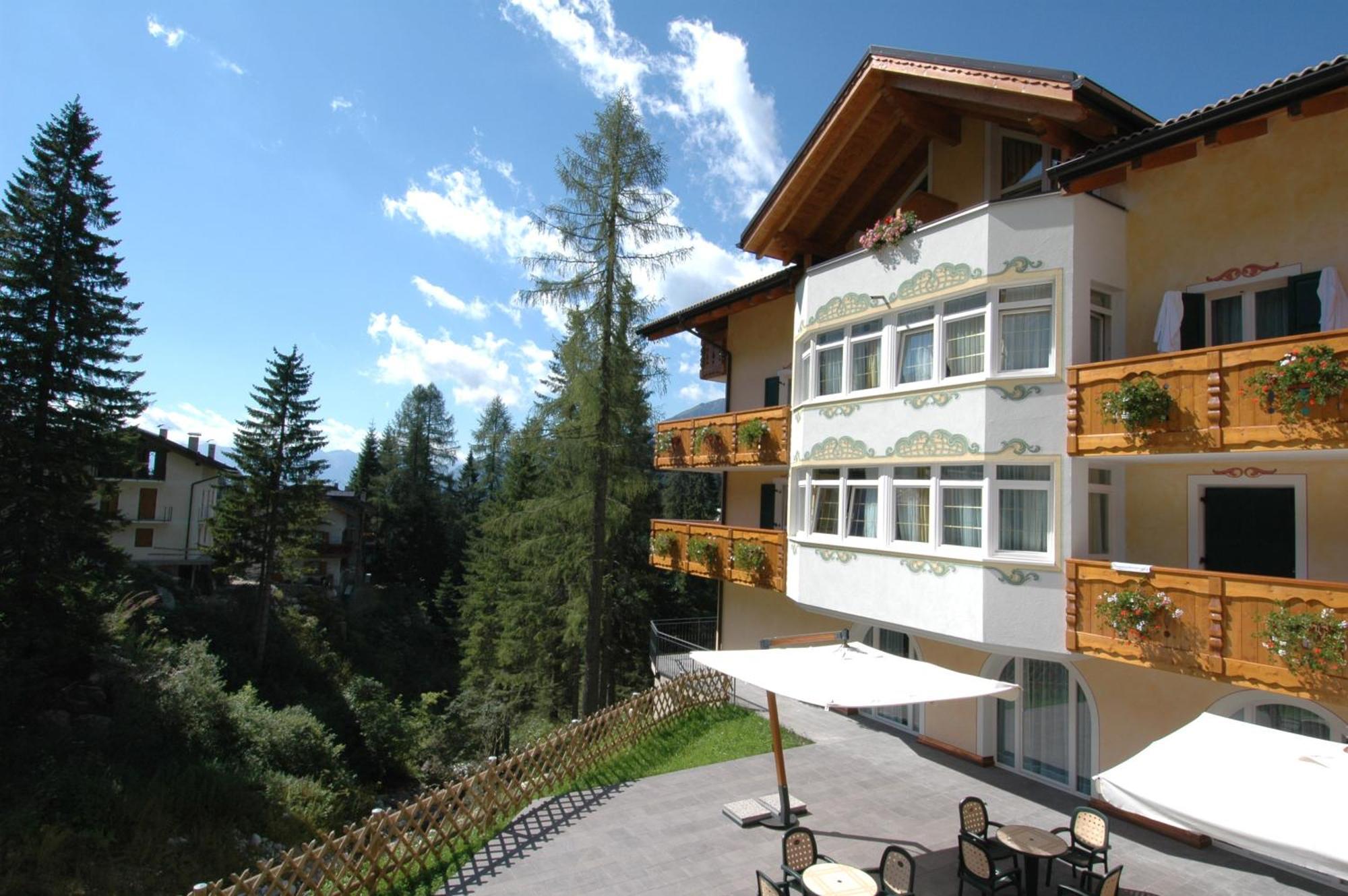 Residence Pez Gajard San Martino Di Castrozza Buitenkant foto
