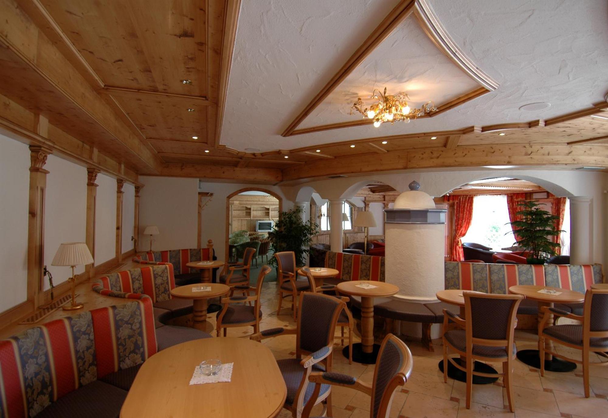 Residence Pez Gajard San Martino Di Castrozza Buitenkant foto
