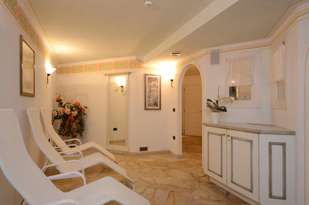Residence Pez Gajard San Martino Di Castrozza Buitenkant foto
