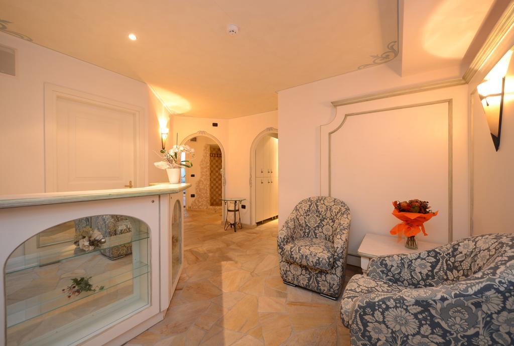 Residence Pez Gajard San Martino Di Castrozza Buitenkant foto