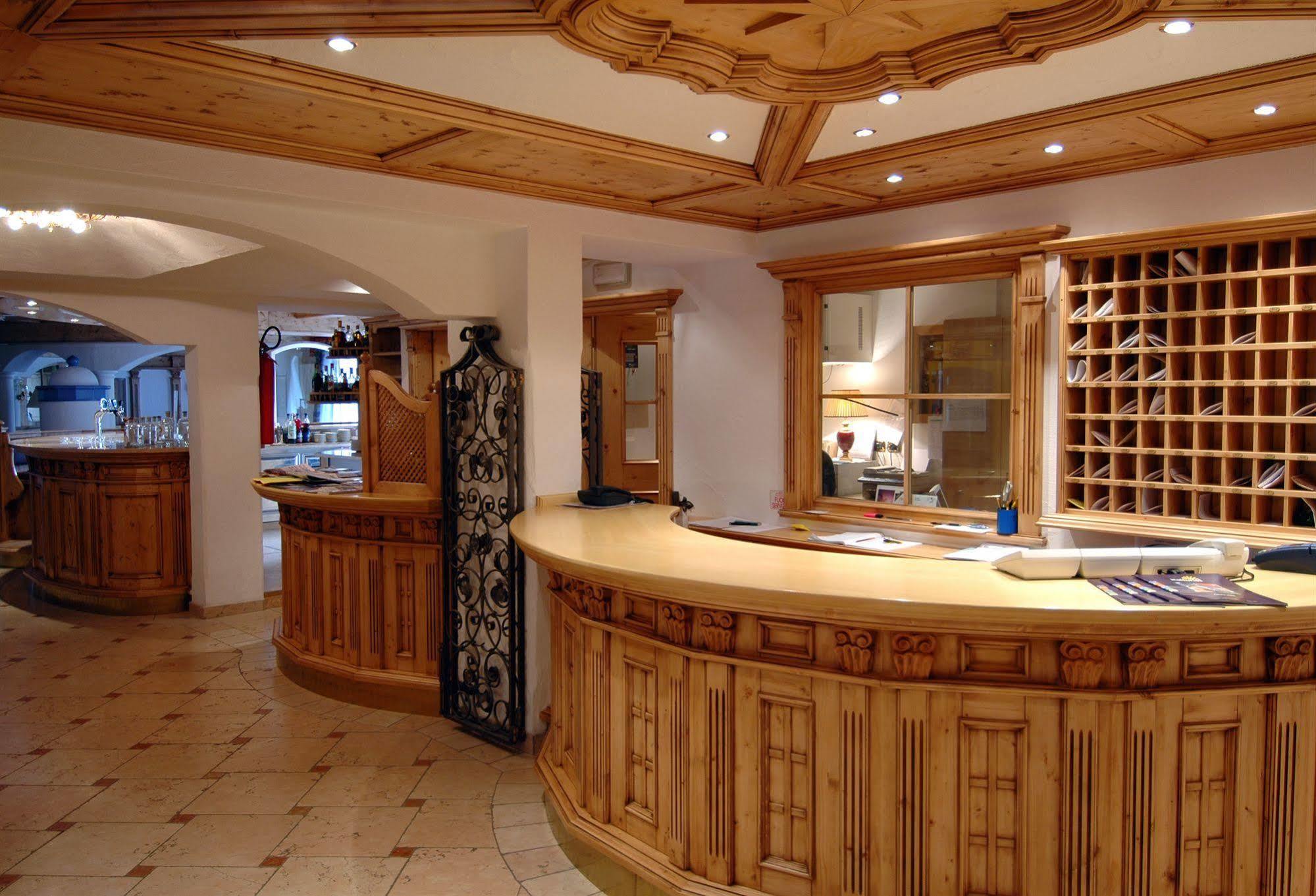 Residence Pez Gajard San Martino Di Castrozza Buitenkant foto