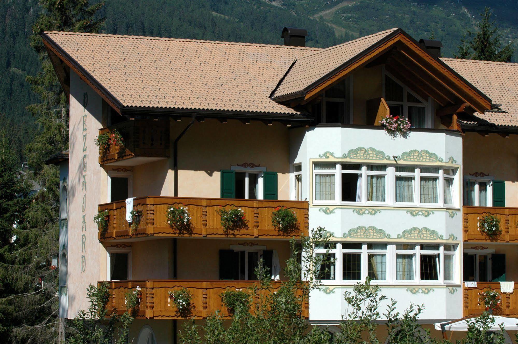 Residence Pez Gajard San Martino Di Castrozza Buitenkant foto