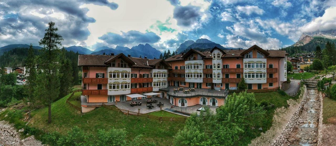 Residence Pez Gajard San Martino Di Castrozza Buitenkant foto