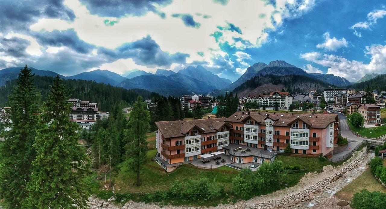 Residence Pez Gajard San Martino Di Castrozza Buitenkant foto